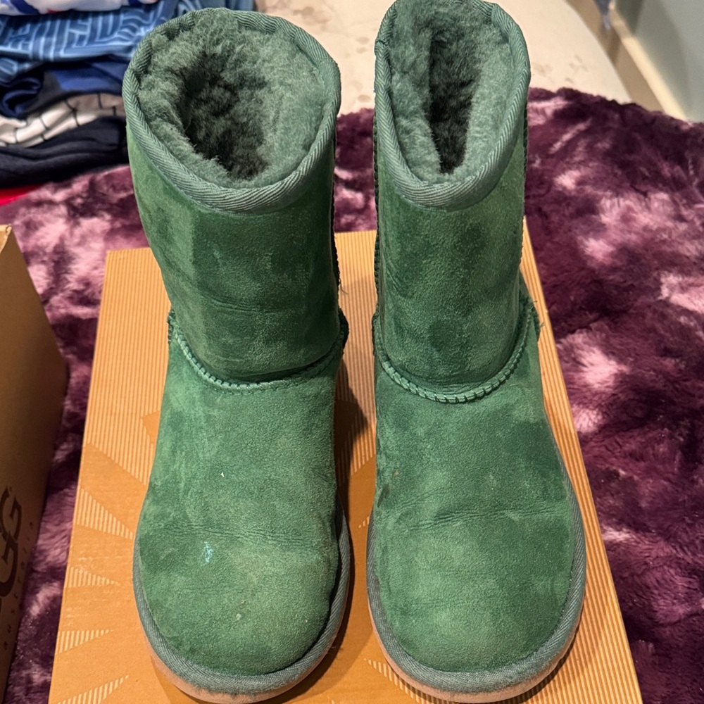 UGG Kids Classic Green Boots size 3